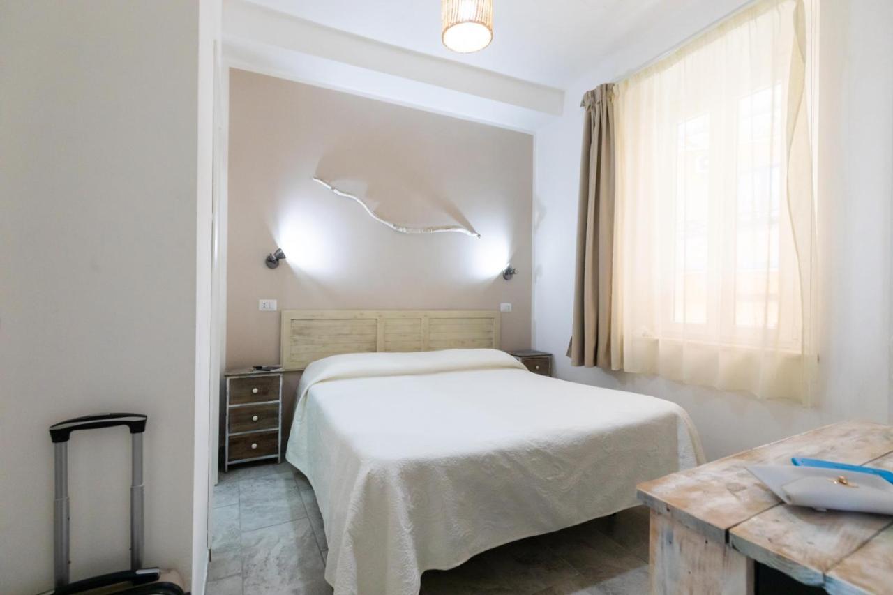 Brezza Marina Bed & Breakfast Тропеа Екстериор снимка